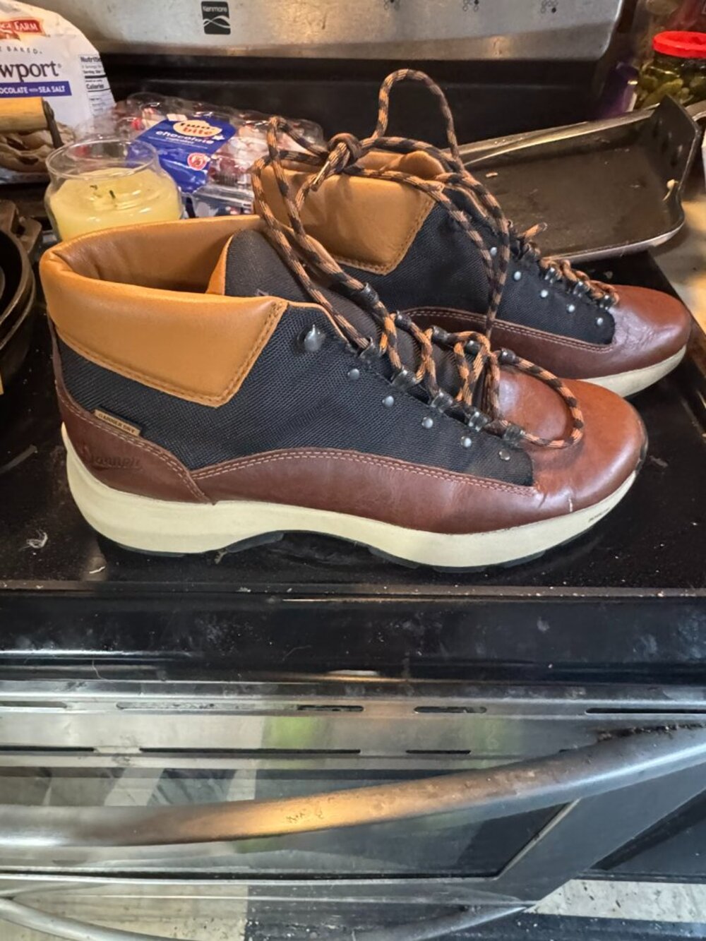 danner mens boots 10